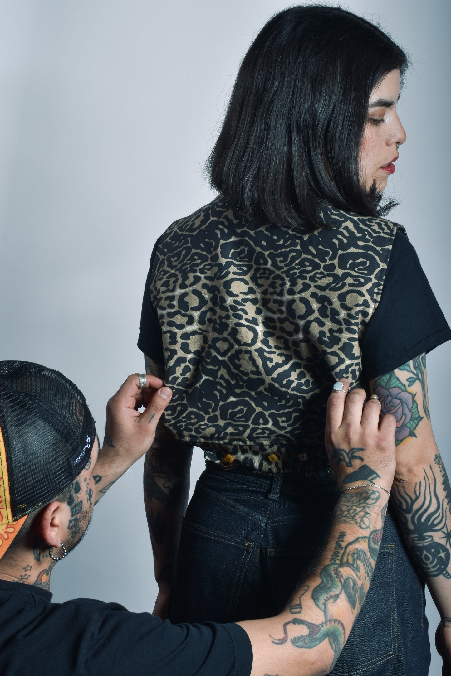 Chaqueta sin mangas Denim leopardo